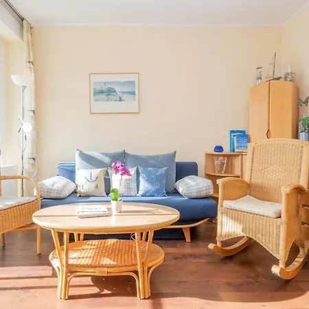 Apartment Im 1 Og Mit Balkon In *